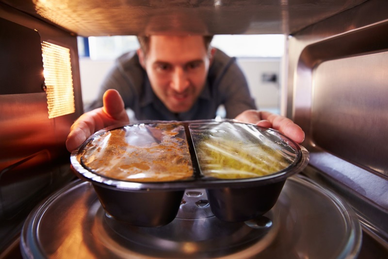 plastic food containers in microwave