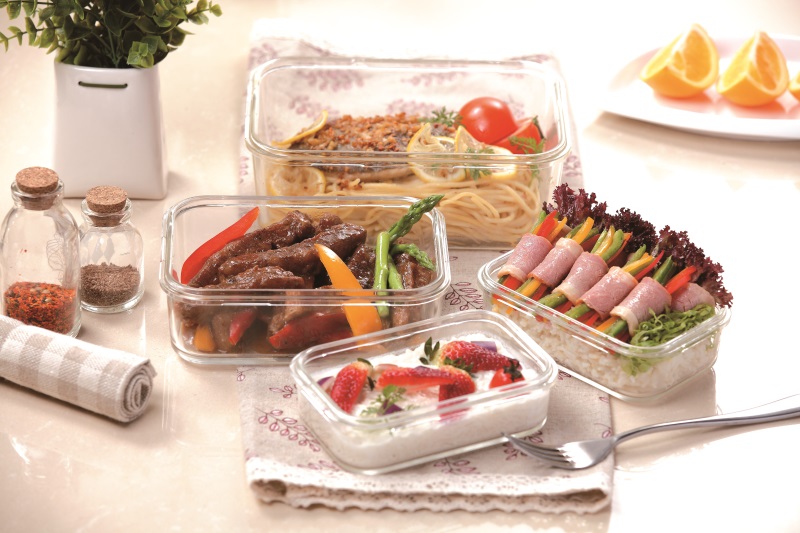easylock food container in microwave